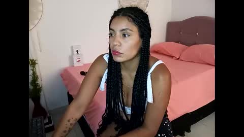 Snapshot of lia_hottie chatting on March 26, 8:36 pm Lia online show from March 26, 8:36 pm