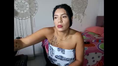 Snapshot of lia_hottie chatting on April 11, 7:29 pm Lia online show from April 11, 7:29 pm