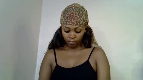 lia online show from December 4, 4:38 pm