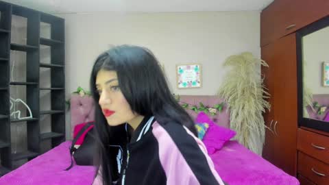 lia online show from January 11, 8:21 pm