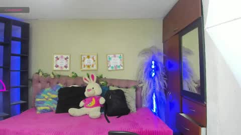 lia online show from March 6, 8:16 pm