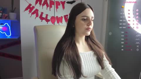 Lia online show from November 1, 2:30 pm