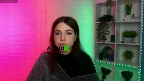 Snapshot of lia_make_love chatting on October 6, 11:51 am lia_make_love online show from October 6, 11:51 am