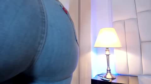 lia_mariana online show from February 12, 6:19 pm