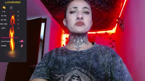 lia spicy   ig online show from April 6, 3:24 pm