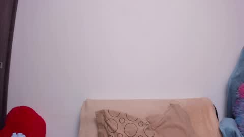 Little Queen Lia  online show from May 29, 11:47 pm