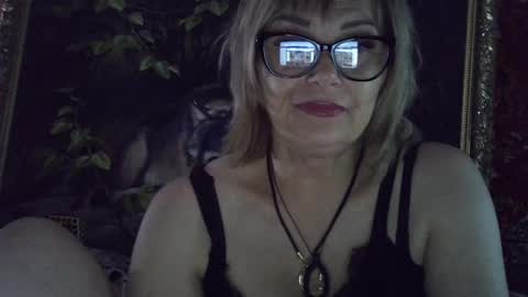 lia_raysss online show from July 5, 8:05 pm