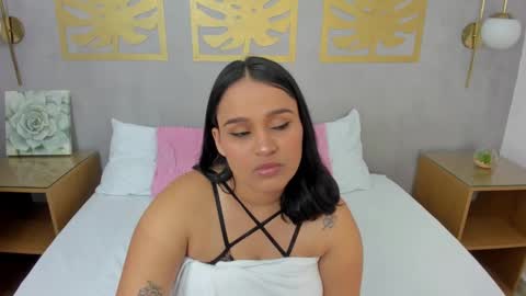 Lia  online show from February 6, 2:11 am