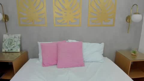 Lia  online show from February 6, 5:35 am