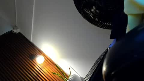 Lia  online show from February 16, 5:15 am