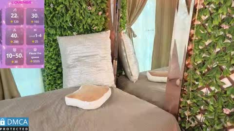 lia summer1 online show from October 13, 7:03 pm