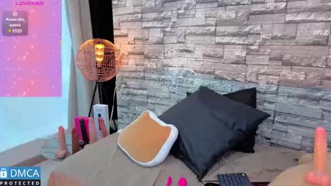 lia summer1 online show from November 19, 7:14 pm