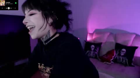 Liaa  online show from November 28, 2:14 am