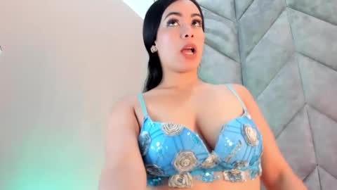 Snapshot of liaacooper_ chatting on October 2, 9:00 pm Lia cooper online show from October 2, 9:00 pm