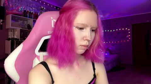 Lia online show from June 24, 1:32 pm