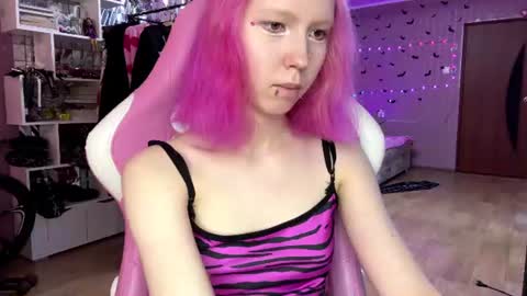 Lia online show from June 26, 1:26 pm