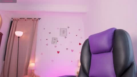 liaa moretzz online show from April 18, 12:25 am