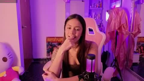 Lia Butera online show from May 15, 9:00 pm