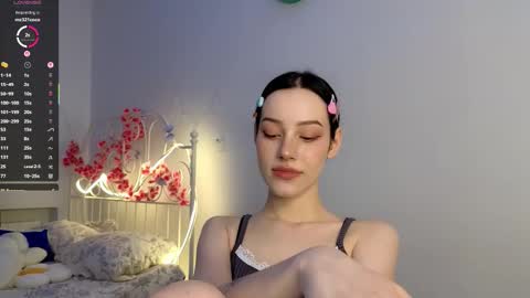 Lia  online show from September 16, 7:59 pm