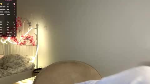 Lia  online show from October 14, 9:43 am