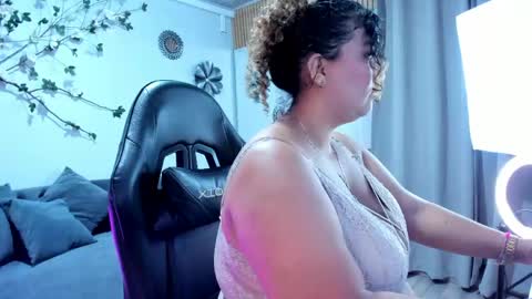 Snapshot of liah_scott chatting on May 12, 3:58 am Liah scott online show from May 12, 3:58 am