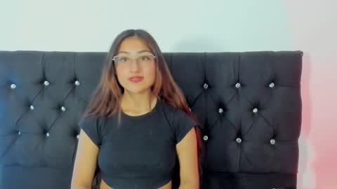 Snapshot of liah_star chatting on November 9, 8:29 pm Liah online show from November 9, 8:29 pm