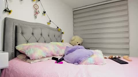 Lia  online show from March 11, 5:38 am