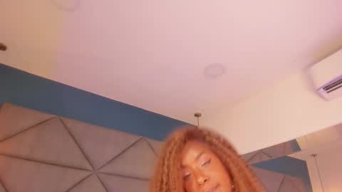 liahparis online show from January 8, 7:16 pm