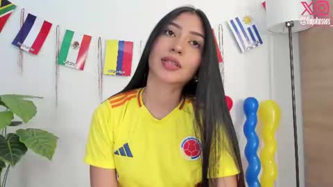 Lia Johnsons online show from June 18, 3:29 am