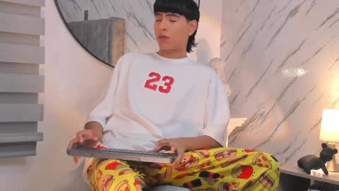 Liam online show from January 24, 5:10 am