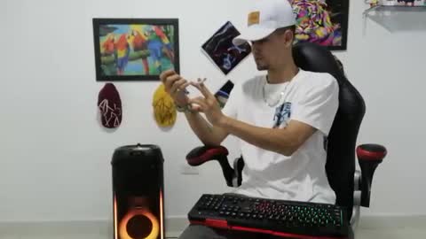 Andres online show from November 14, 10:40 pm