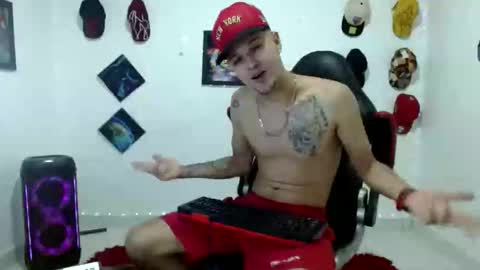 Andres online show from February 14, 11:12 pm