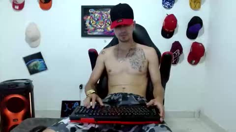 Andres online show from April 13, 9:53 pm