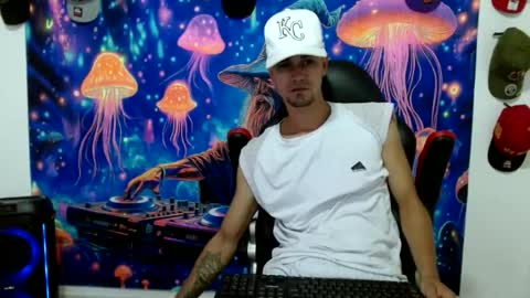 Andres online show from July 3, 10:38 pm