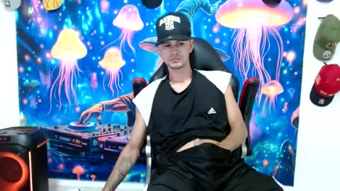 Andres online show from July 7, 10:14 pm