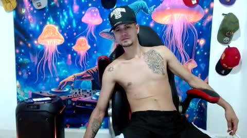 Andres online show from July 18, 11:08 pm