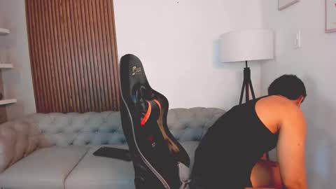 Liam Collins online show from October 14, 11:44 am