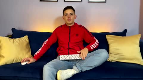 Snapshot of liam_enzho chatting on January 22, 1:10 am Liam online show from January 22, 1:10 am