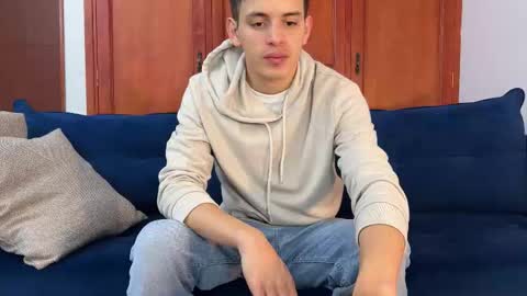 Snapshot of liam_enzho chatting on October 12, 12:59 pm Liam online show from October 12, 12:59 pm