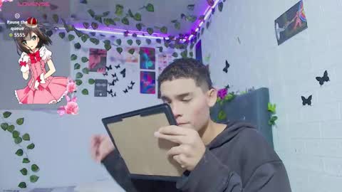 liam_honey18 online show from October 17, 12:41 pm