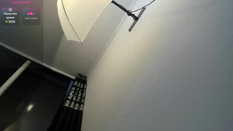 LIAM KLEIN online show from February 1, 11:10 am