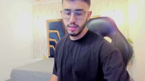 LIAM KLEIN online show from March 18, 11:13 am