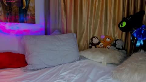 liam online show from November 24, 12:54 am