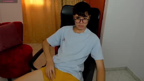 Snapshot of liam_orion chatting on February 26, 6:54 pm LIAM online show from February 26, 6:54 pm