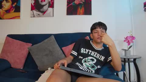 Liam online show from December 22, 12:57 pm