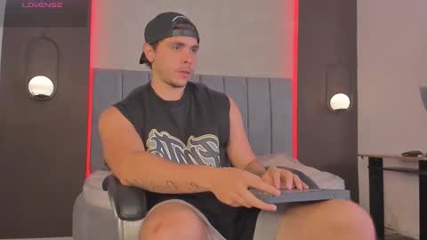 Liam online show from March 18, 9:51 pm