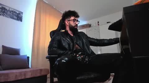 Liam online show from February 25, 7:29 am