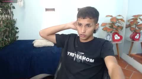 Snapshot of liamblack16 chatting on October 12, 1:32 pm LiamBlack16 online show from October 12, 1:32 pm