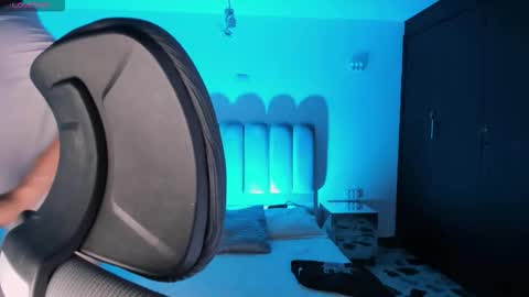 LiamDeep online show from September 17, 4:14 am