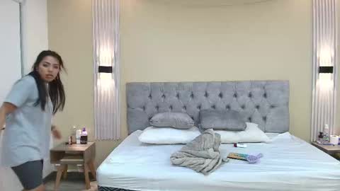 L I A M O N R O E online show from September 22, 11:45 am